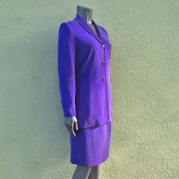 Dressbarn (Travis Ayers) Ladies Vintage Pure Silk Violet (2) PC Skirt Set